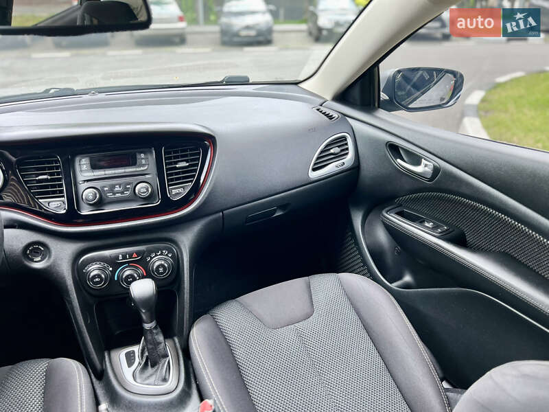 Седан Dodge Dart 2015 в Харкові