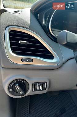 Седан Dodge Dart 2012 в 