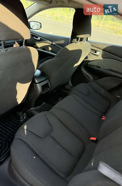 Седан Dodge Dart 2012 в 