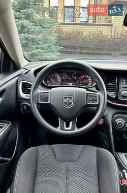 Седан Dodge Dart 2015 в 