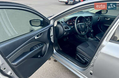Седан Dodge Dart 2015 в 