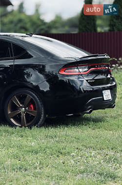 Седан Dodge Dart 2015 в 