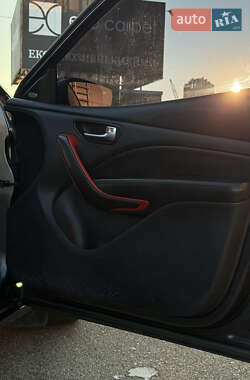 Седан Dodge Dart 2015 в 