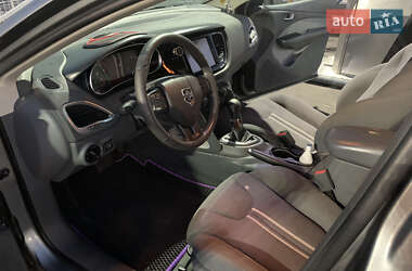 Седан Dodge Dart 2012 в 
