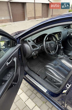 Седан Dodge Dart 2012 в 