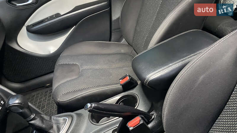 Седан Dodge Dart 2014 в Києві