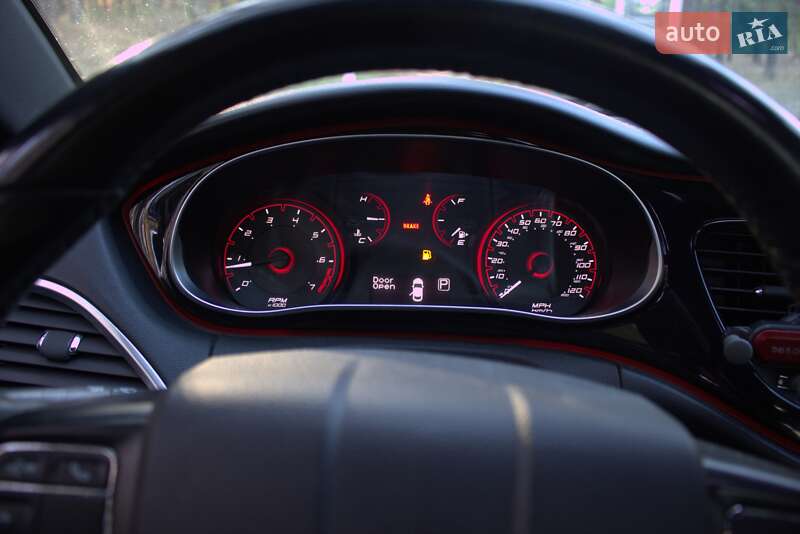 Седан Dodge Dart 2015 в Полтаве