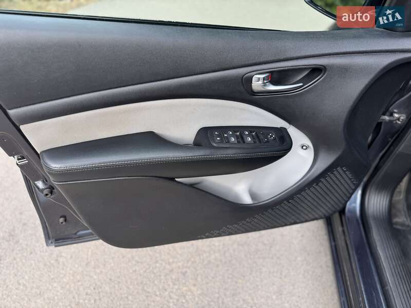 Седан Dodge Dart 2014 в Дніпрі