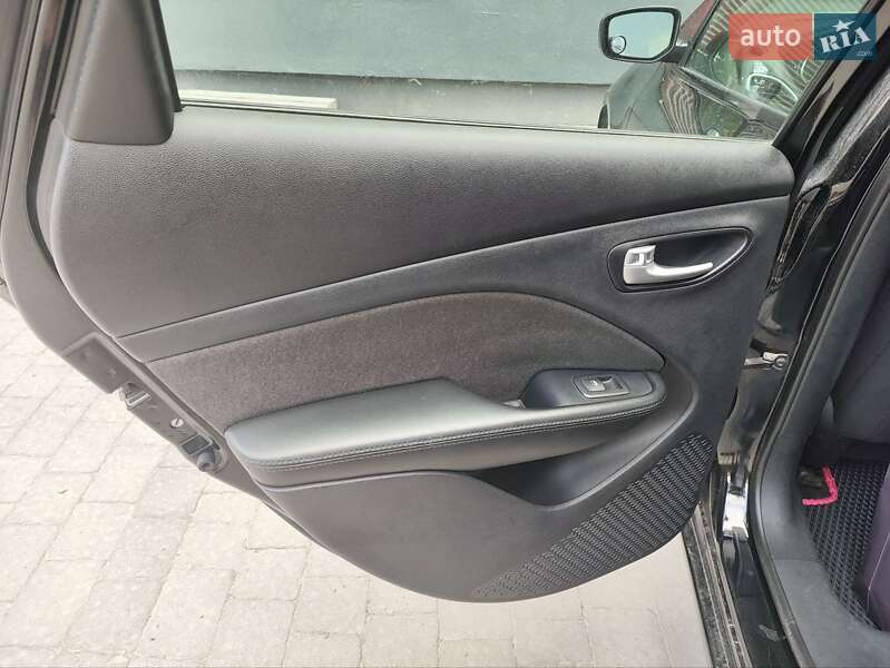 Седан Dodge Dart 2012 в Ивано-Франковске