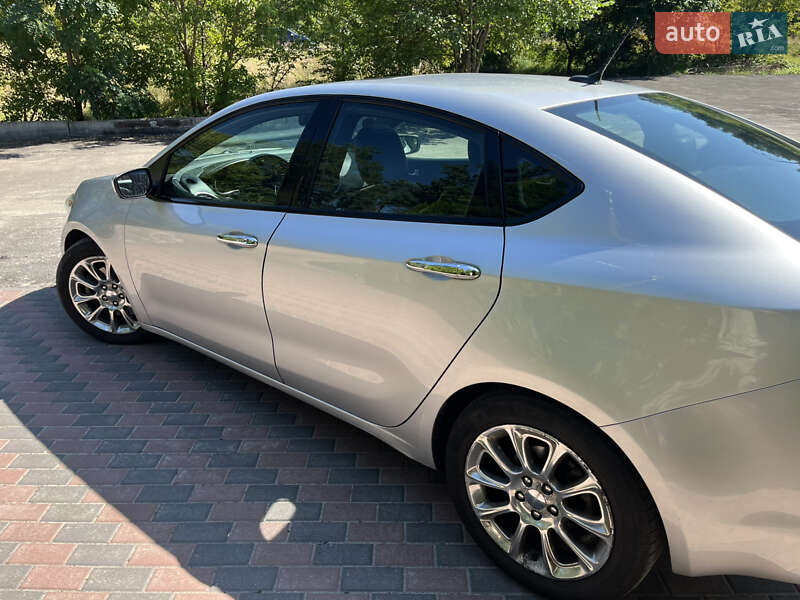 Седан Dodge Dart 2013 в Киеве