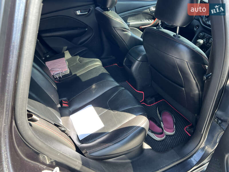 Седан Dodge Dart 2014 в Вінниці