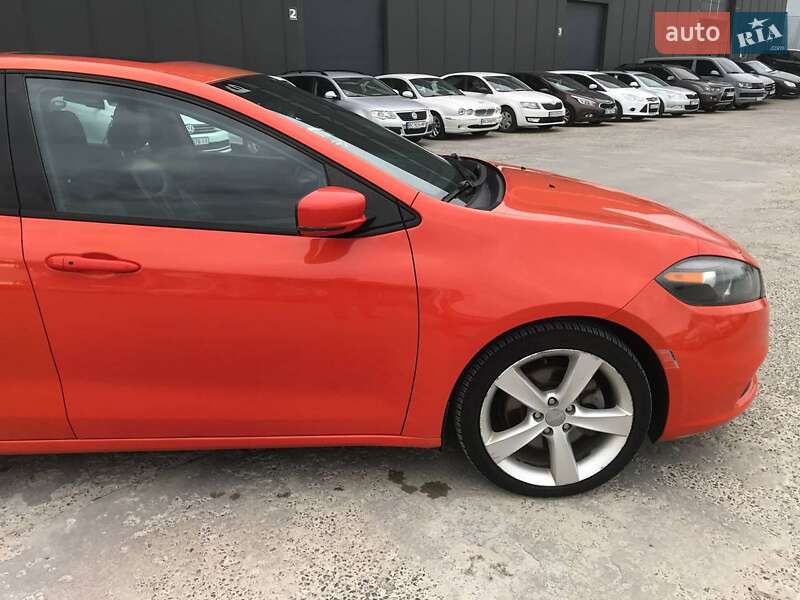 Седан Dodge Dart 2015 в Львове
