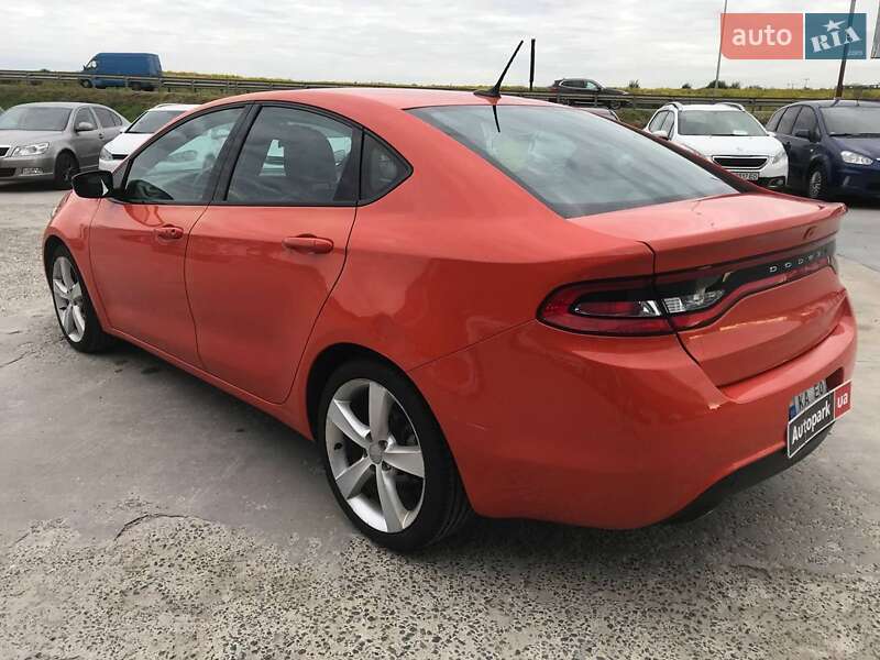 Седан Dodge Dart 2015 в Львове