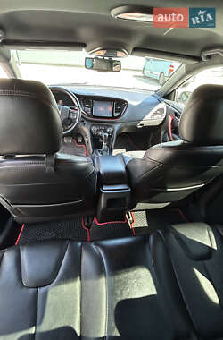 Седан Dodge Dart 2014 в 