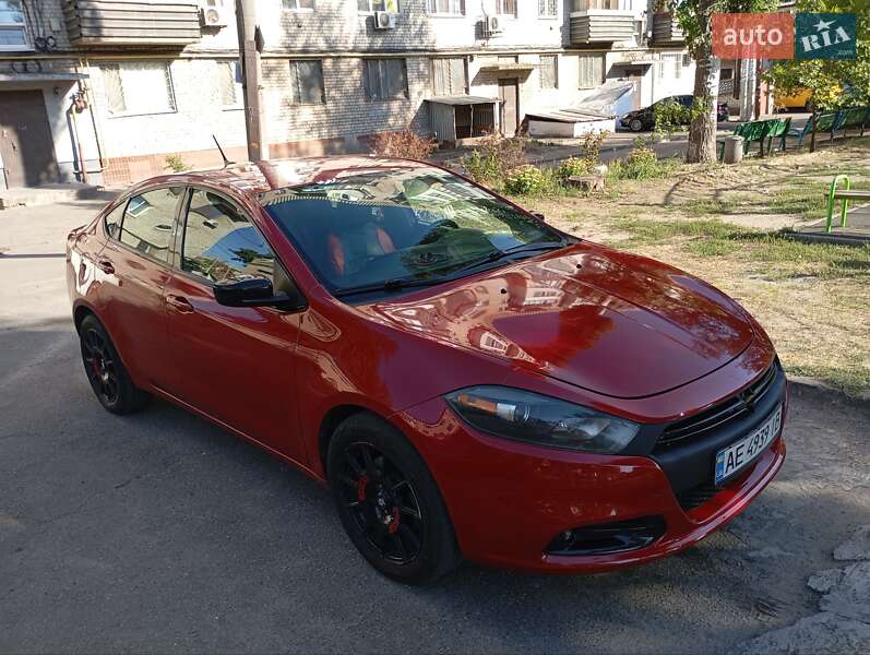 Седан Dodge Dart 2015 в 