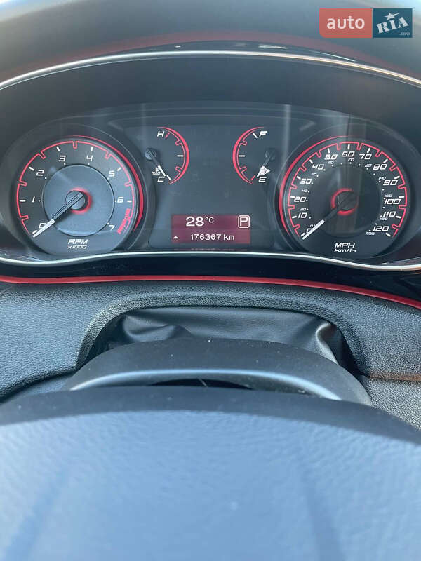 Седан Dodge Dart 2014 в Киеве