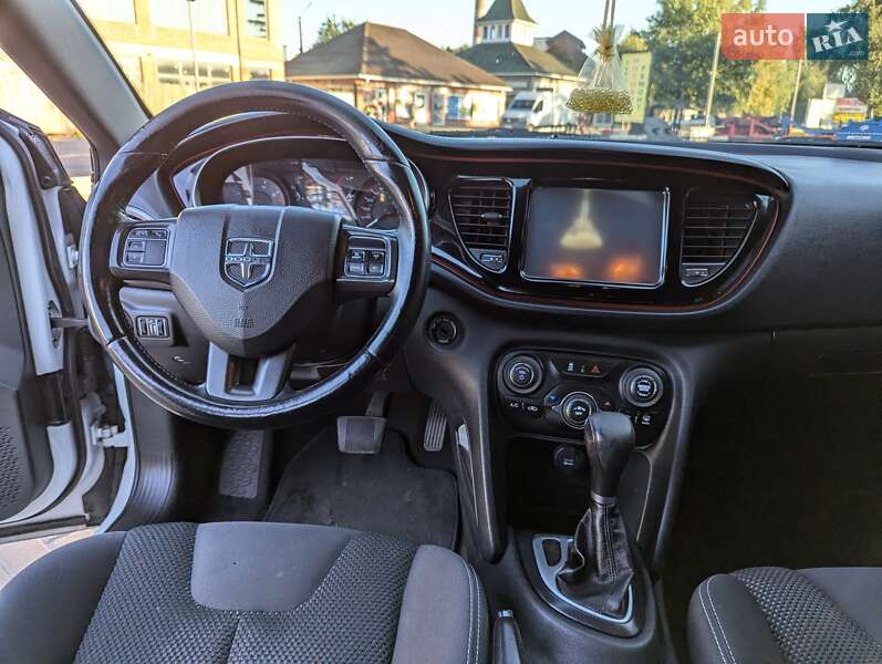 Седан Dodge Dart 2015 в Лубнах