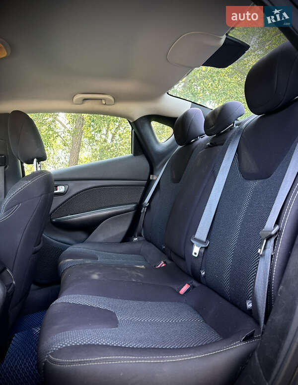 Седан Dodge Dart 2013 в Києві