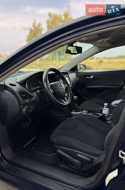 Седан Dodge Dart 2013 в 