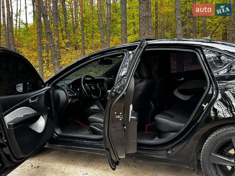 Седан Dodge Dart 2014 в Киеве