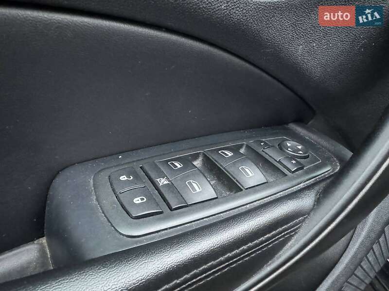 Седан Dodge Dart 2013 в Киеве