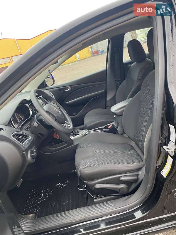 Седан Dodge Dart 2015 в Житомире