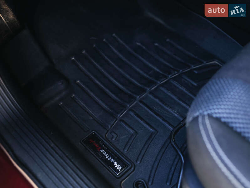 Седан Dodge Dart 2015 в Коростышеве