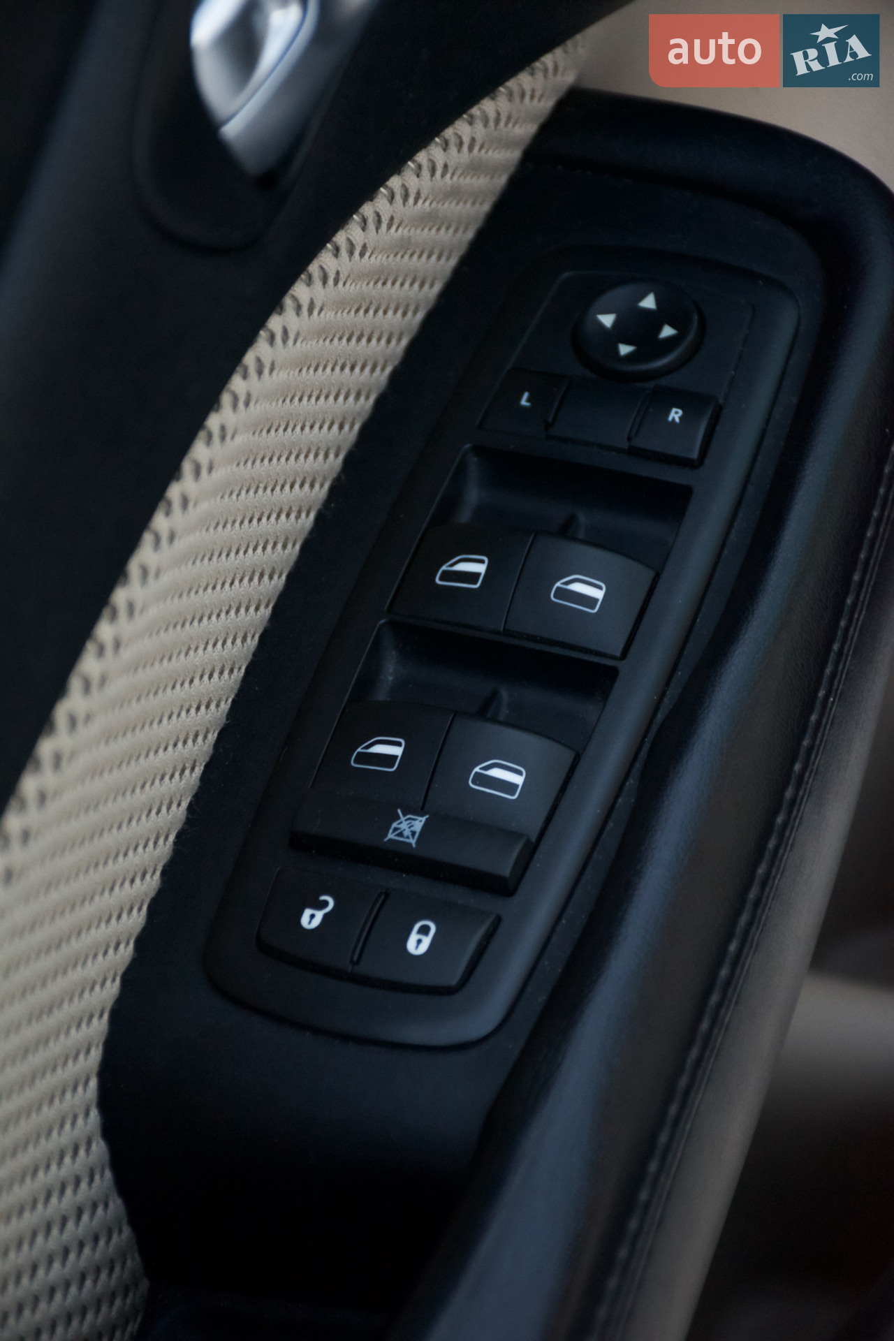 2016 Dodge Dart - мініатюра 14