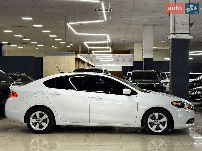 Седан Dodge Dart 2015 в Николаеве