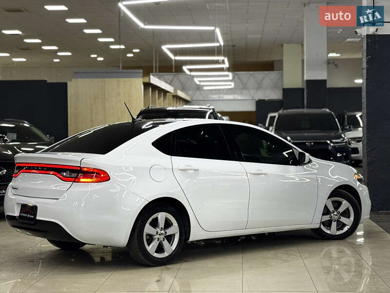 Седан Dodge Dart 2015 в Николаеве