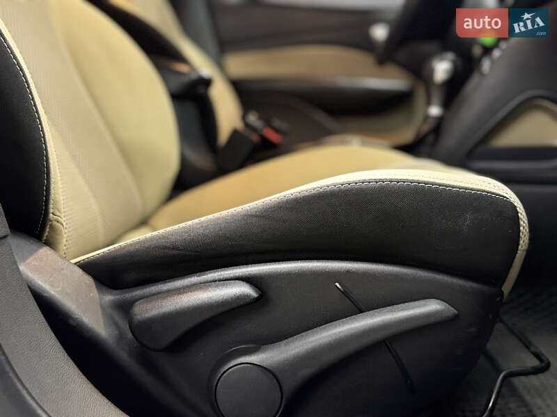 Седан Dodge Dart 2015 в Николаеве