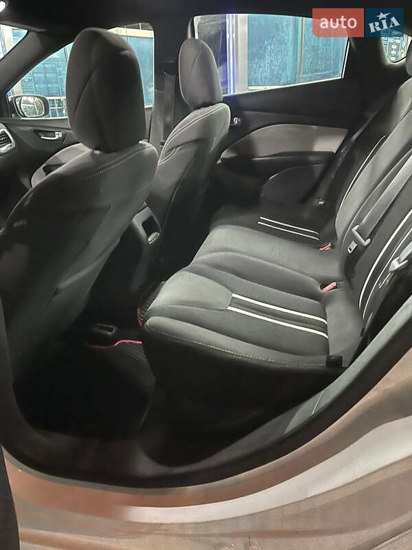 Седан Dodge Dart 2014 в Одесі