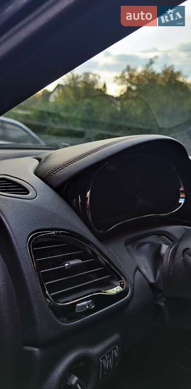 Седан Dodge Dart 2014 в Днепре