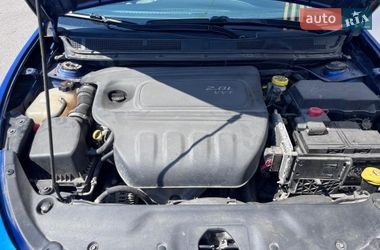 Седан Dodge Dart 2013 в Чернівцях