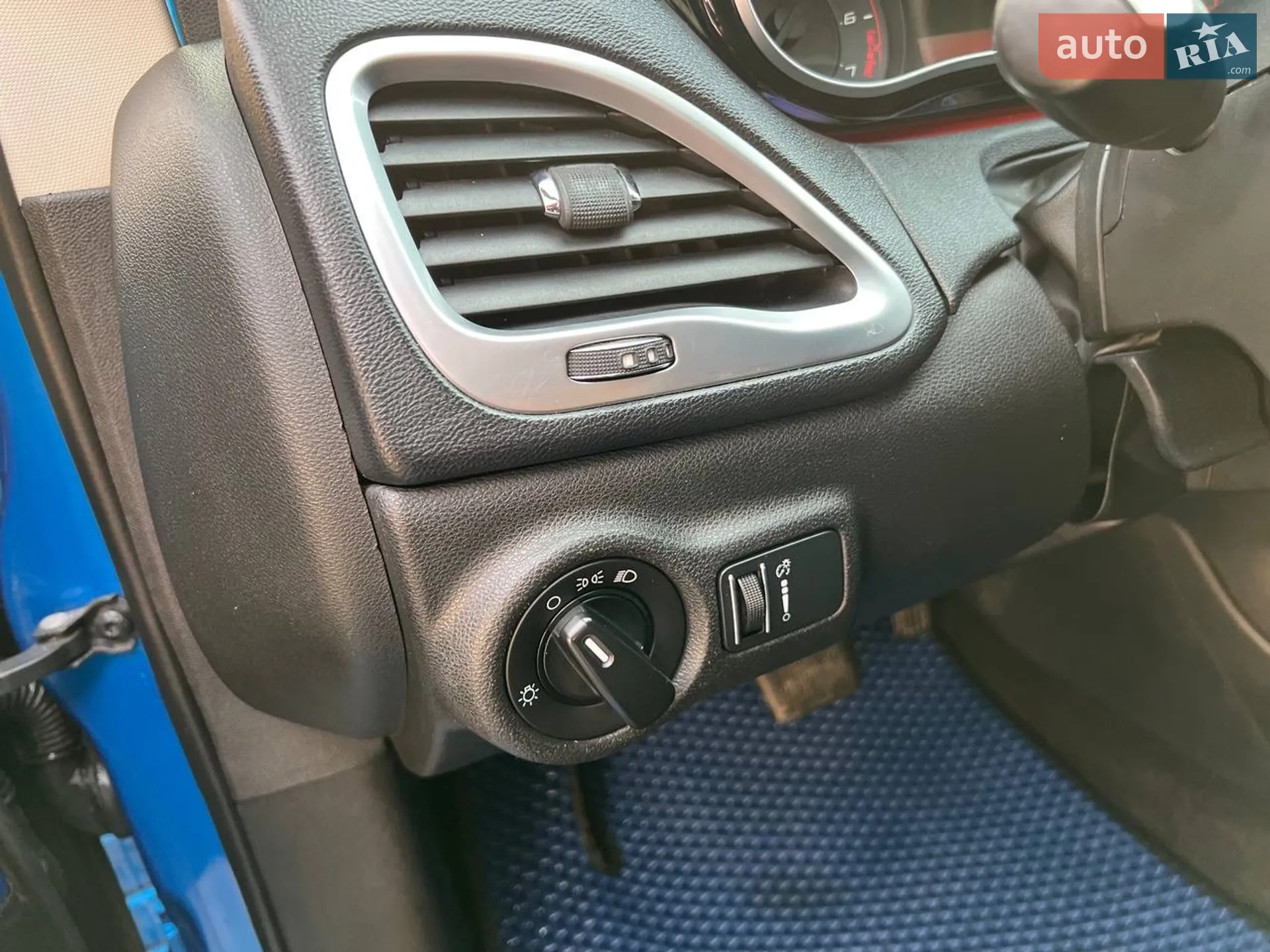 2015 Dodge Dart - мініатюра 24