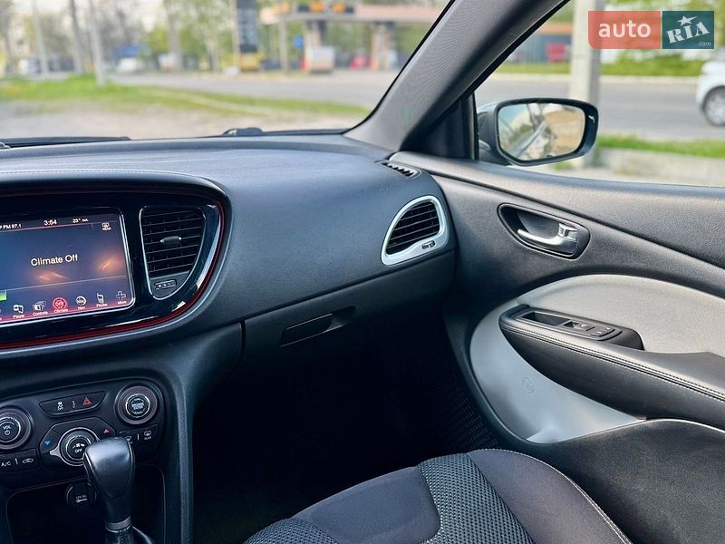 Седан Dodge Dart 2015 в Харкові