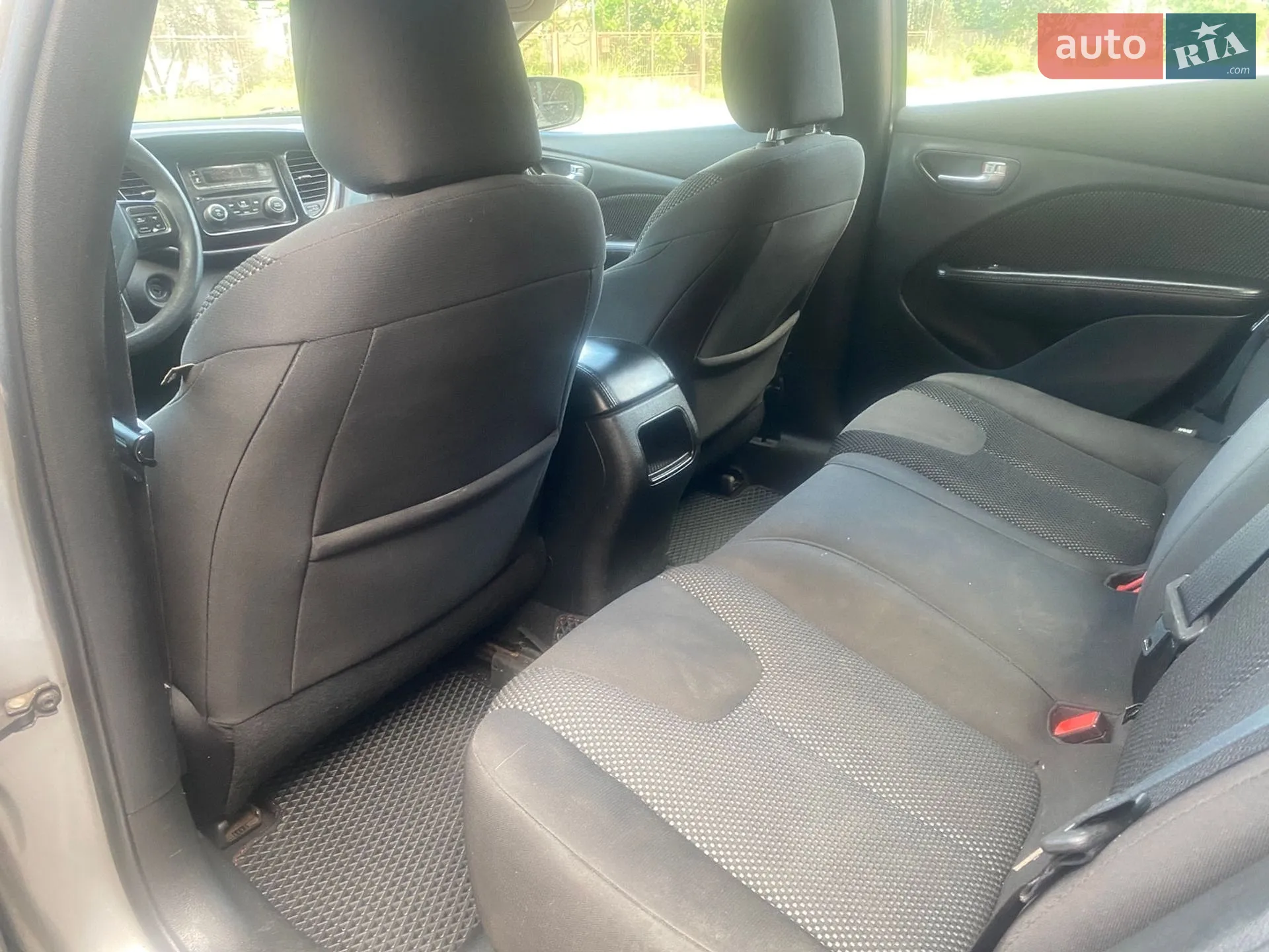 2015 Dodge Dart - мініатюра 8