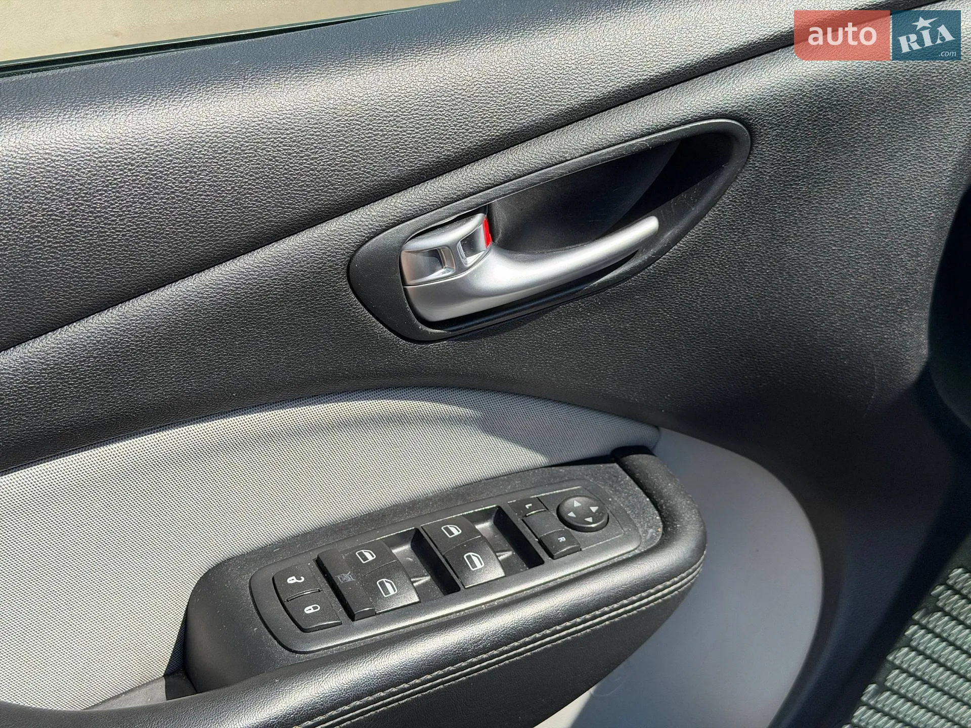 2016 Dodge Dart - мініатюра 20