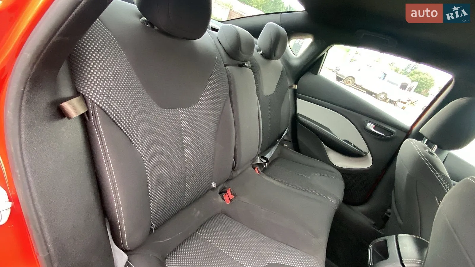 2015 Dodge Dart - мініатюра 26