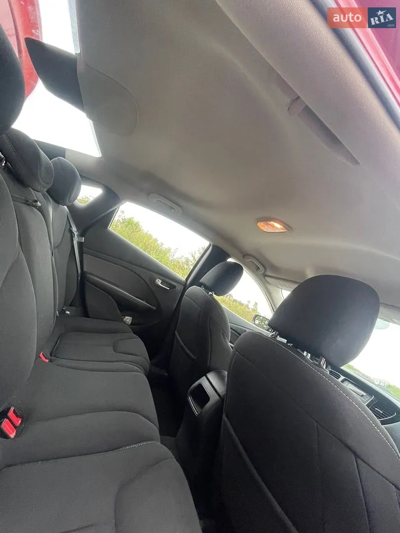 2012 Dodge Dart - мініатюра 16