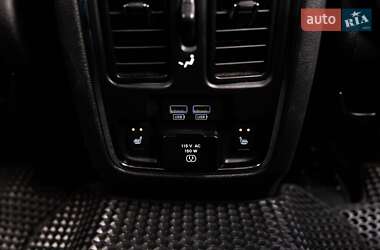 Внедорожник / Кроссовер Dodge Durango 2017 в 