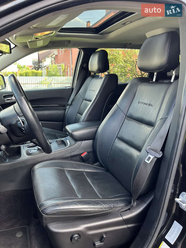 Позашляховик / Кросовер Dodge Durango 2016 в Рівному