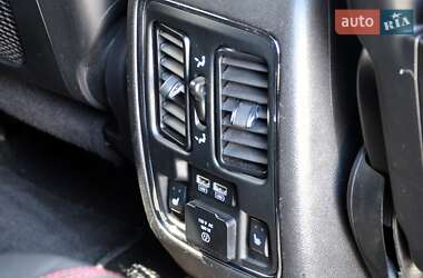 Позашляховик / Кросовер Dodge Durango 2015 в 