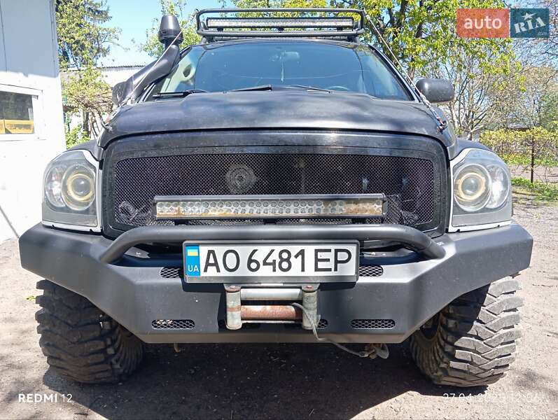Позашляховик / Кросовер Dodge Durango 2004 в Львові