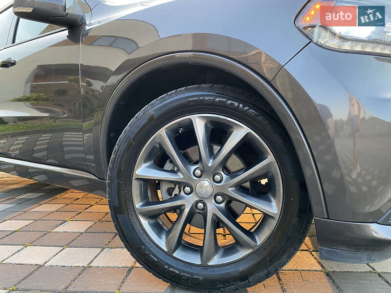 Внедорожник / Кроссовер Dodge Durango 2015 в Стрые