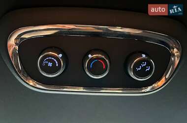 Позашляховик / Кросовер Dodge Durango 2020 в 