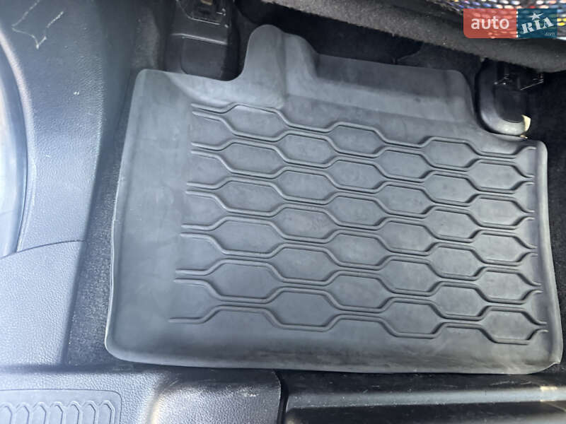 Позашляховик / Кросовер Dodge Durango 2015 в Києві
