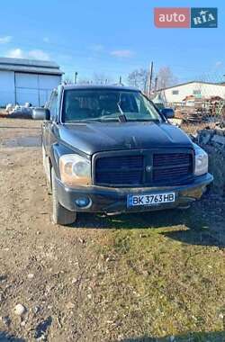 Позашляховик / Кросовер Dodge Durango 2006 в 