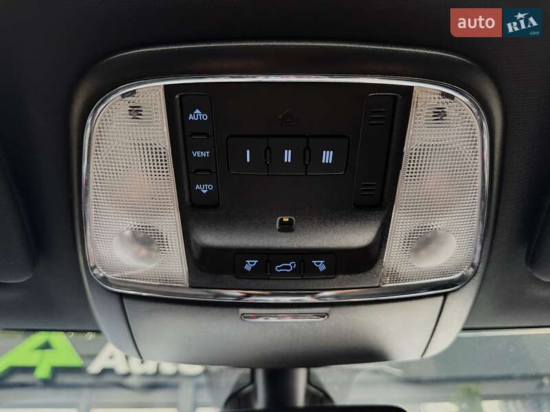 Позашляховик / Кросовер Dodge Durango 2019 в Києві фото 44 Позашляховик / Кросовер Dodge Durango 2019 в Києві