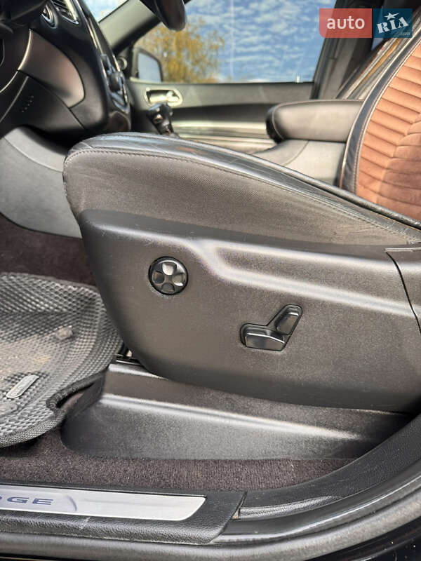 Внедорожник / Кроссовер Dodge Durango 2018 в Краснограде